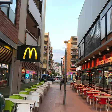 Central Lloret De Mar Apartment Modern Comfort City Views Lloret de Mar